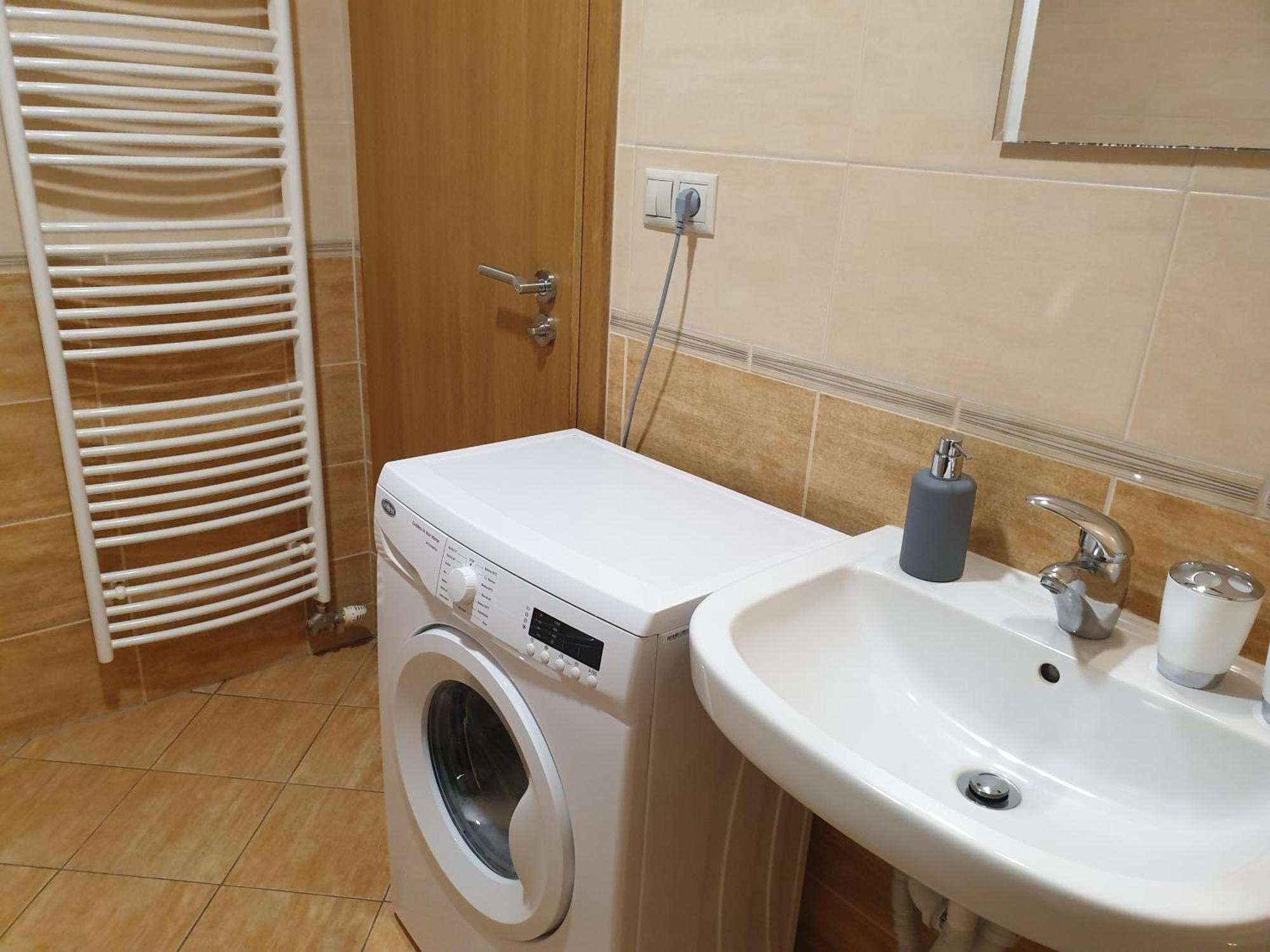 Apartman Slavkov Home & Parking Nová Lesná Eksteriør billede