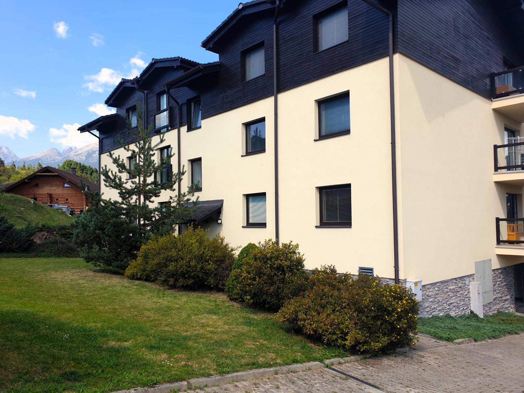 Apartman Slavkov Home & Parking Nová Lesná Eksteriør billede