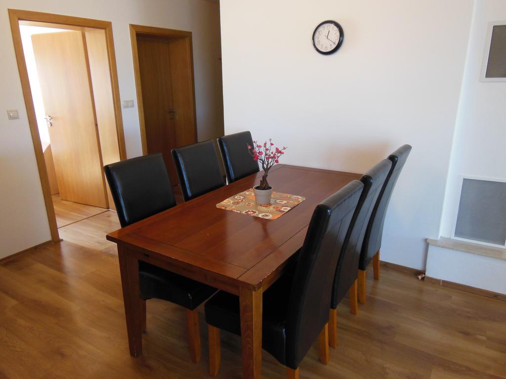 Apartman Slavkov Home & Parking Nová Lesná Eksteriør billede